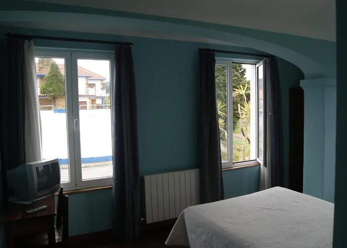 Ξενοδοχείο Laureles 2*