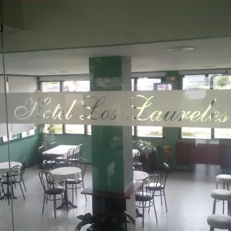 Отель Laureles